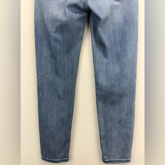 Judy Blue size 11/30 Women’s Blue Distressed Denim Mid Rise Relaxed Fit Jeans - Picture 6 of 9